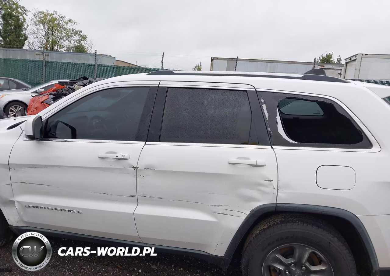 2014 Jeep Grand Cherokee Laredo VIN:1C4RJFAG3EC131951 - 6