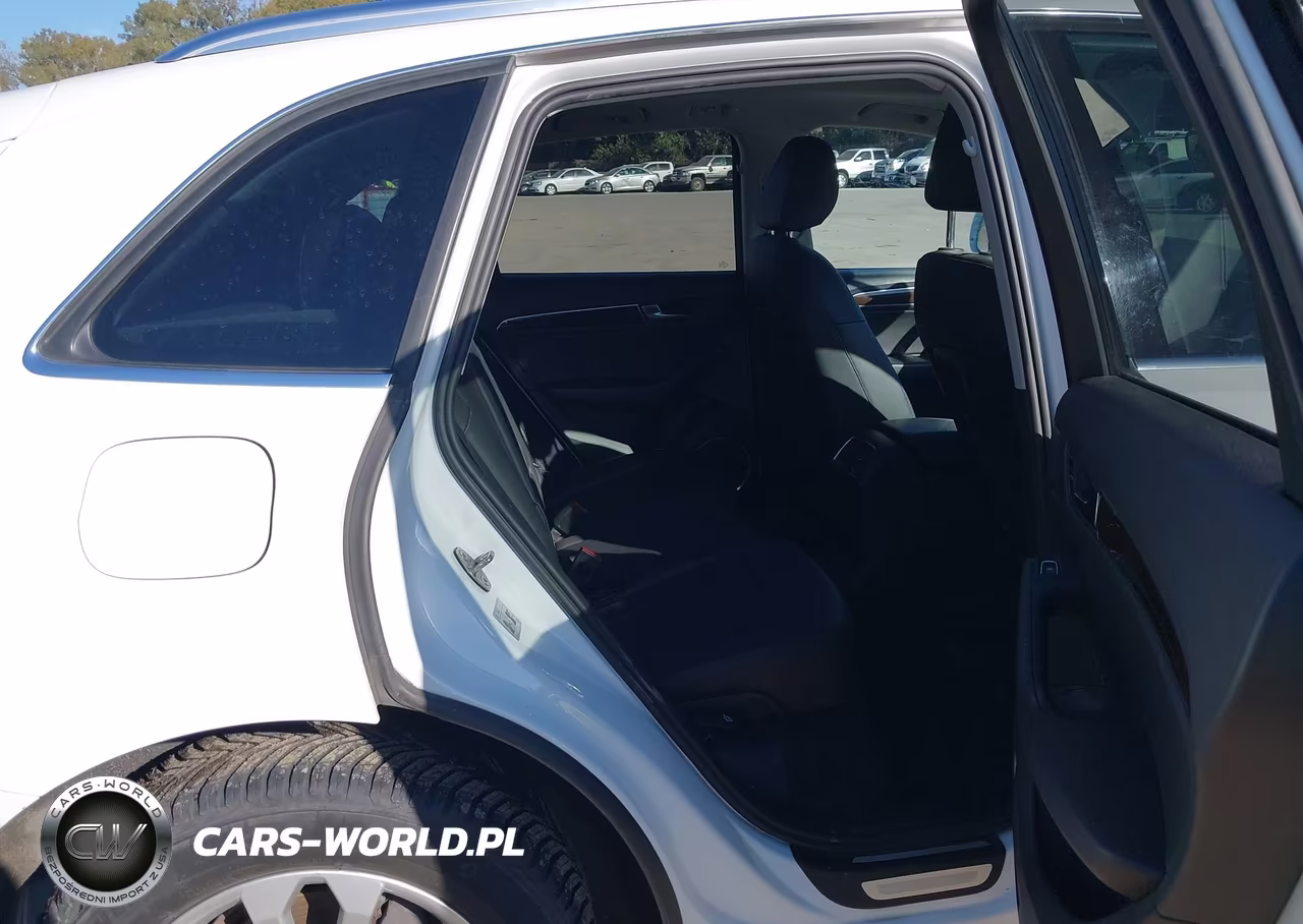 2016 Audi Q5 2.0T Premium VIN:WA1L2AFP6GA017515 - 8