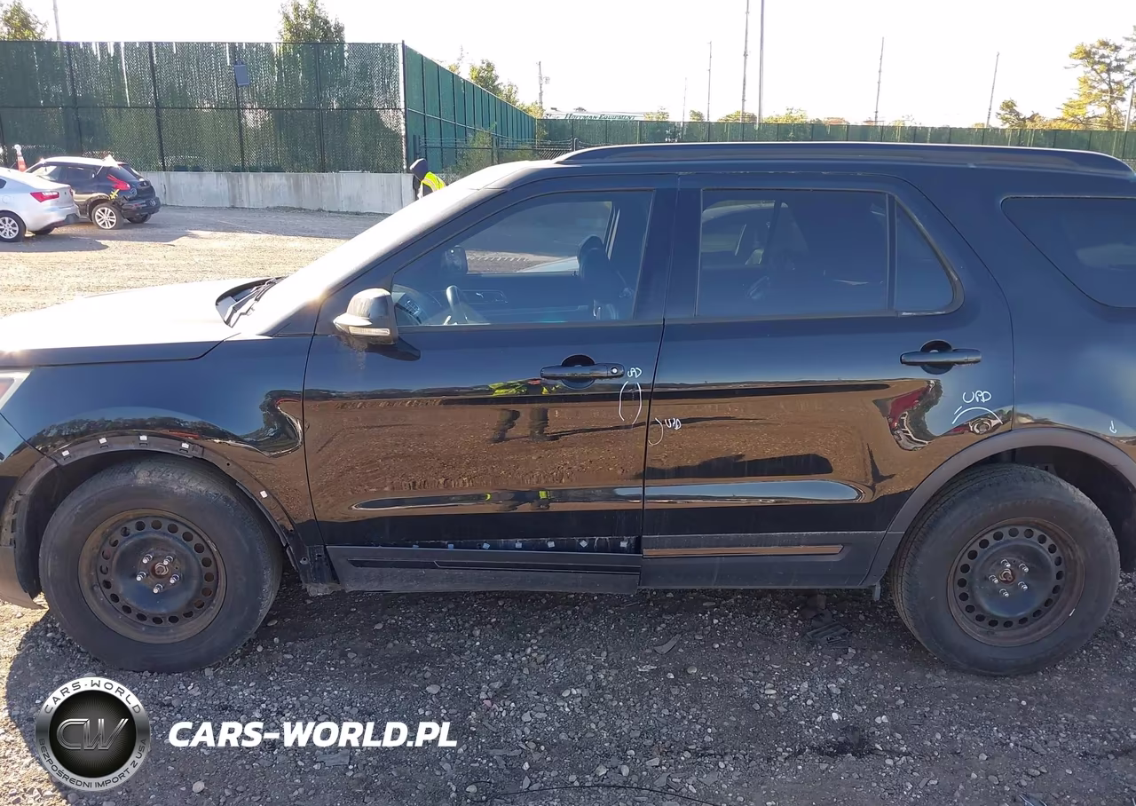 2016 Ford Explorer Sport VIN:1FM5K8GT8GGB38865 - 15