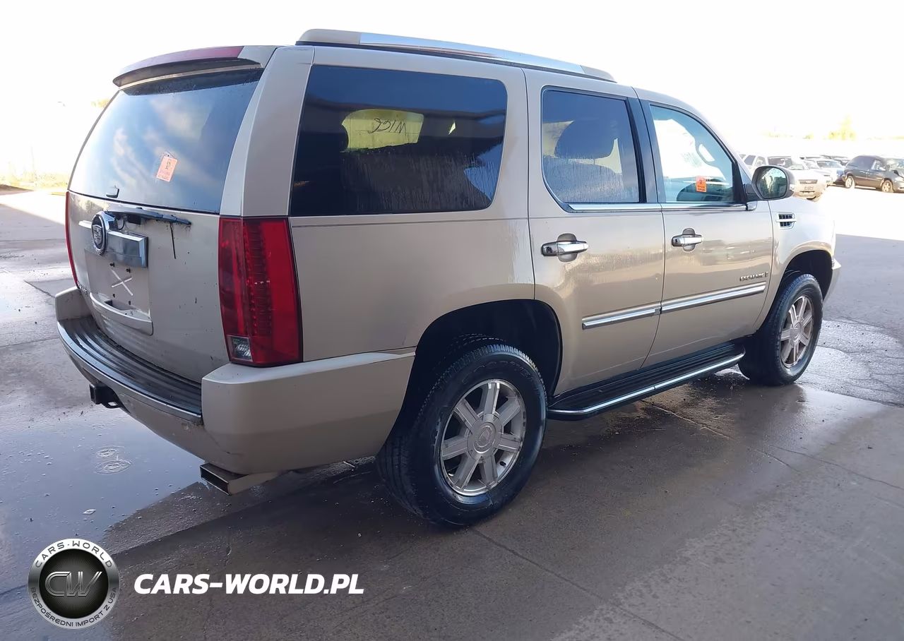 2007 Cadillac Escalade Standard VIN:1GYFK63847R305901 - 4