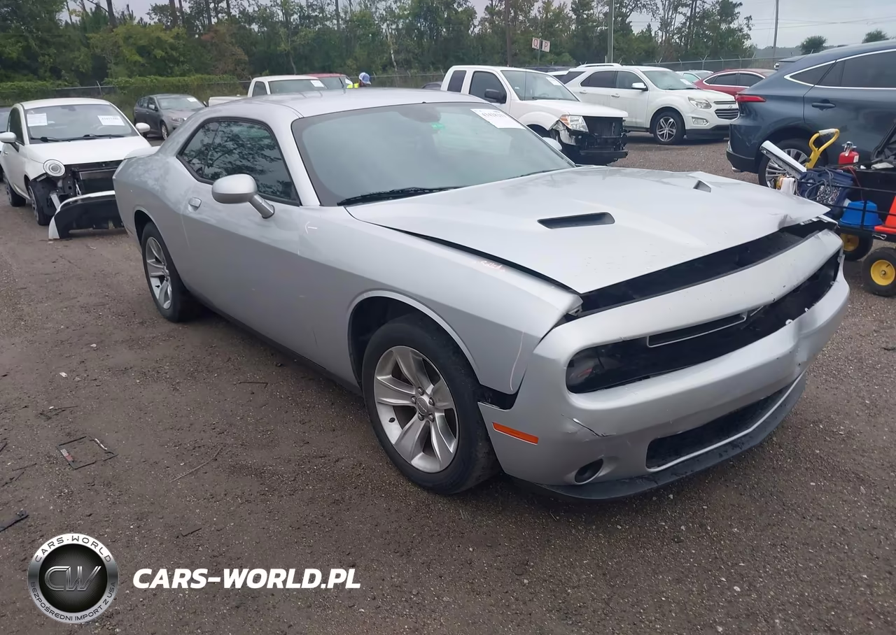 2021 Dodge Challenger Sxt