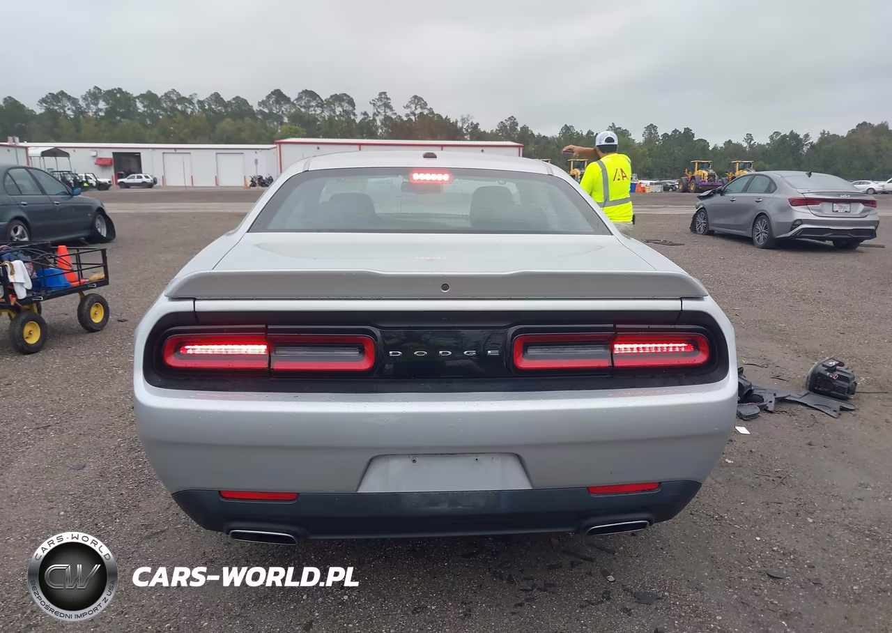 2021 Dodge Challenger Sxt VIN:2C3CDZAGXMH538468 - 16