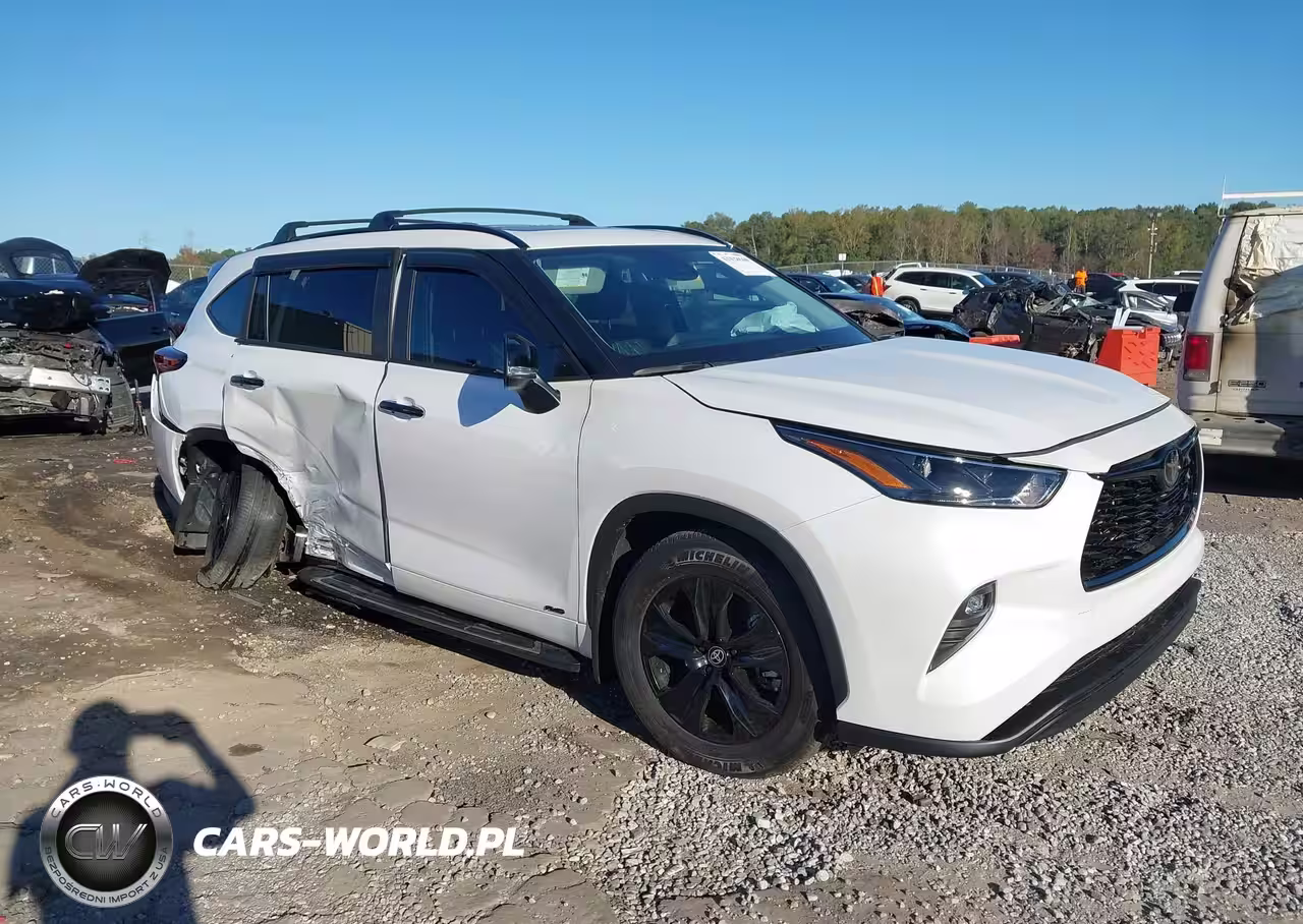 2025 Toyota Highlander Hybrid Xle Nightshade