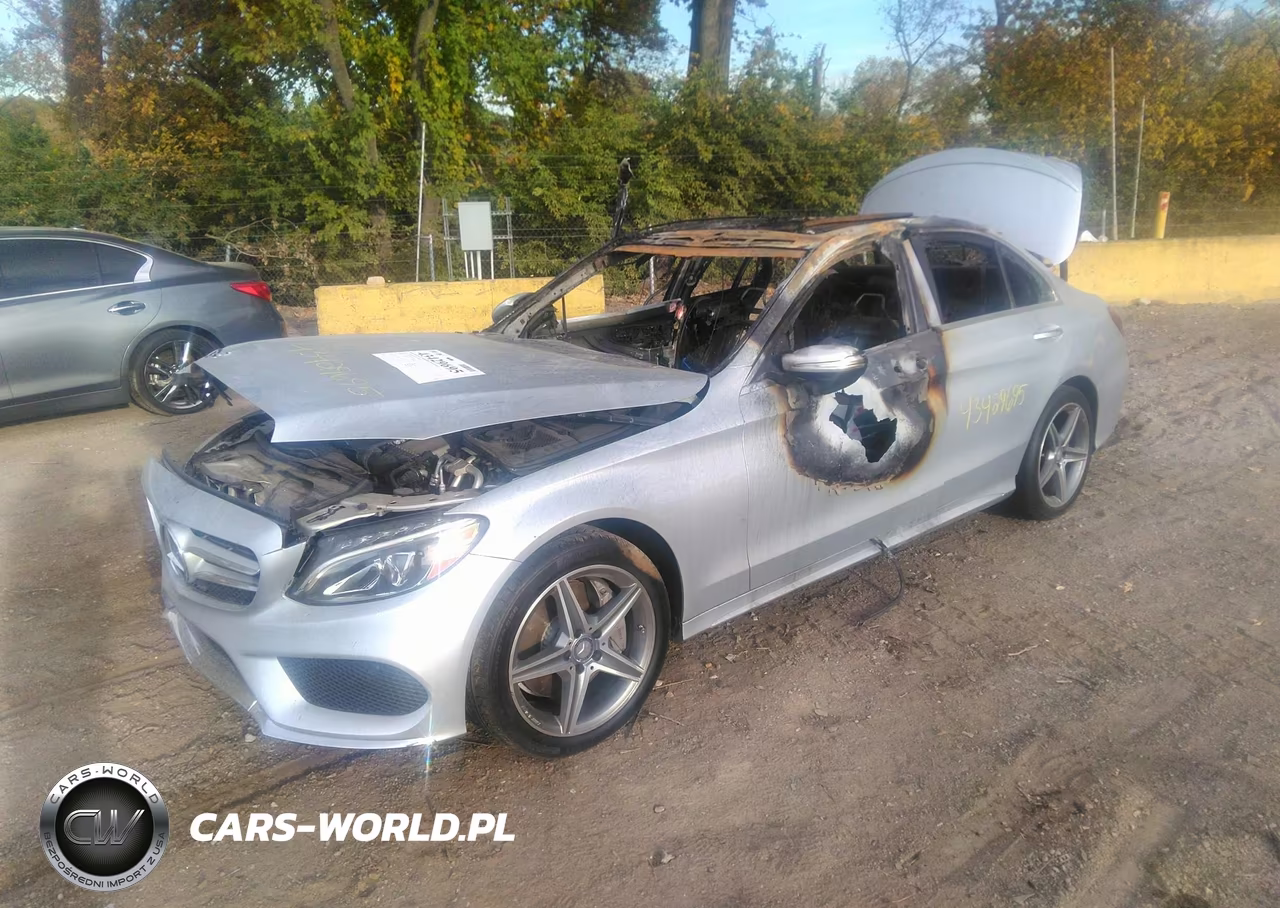 2015 Mercedes-Benz C 300 Sport 4Matic VIN:55SWF4KB5FU058418 - 2