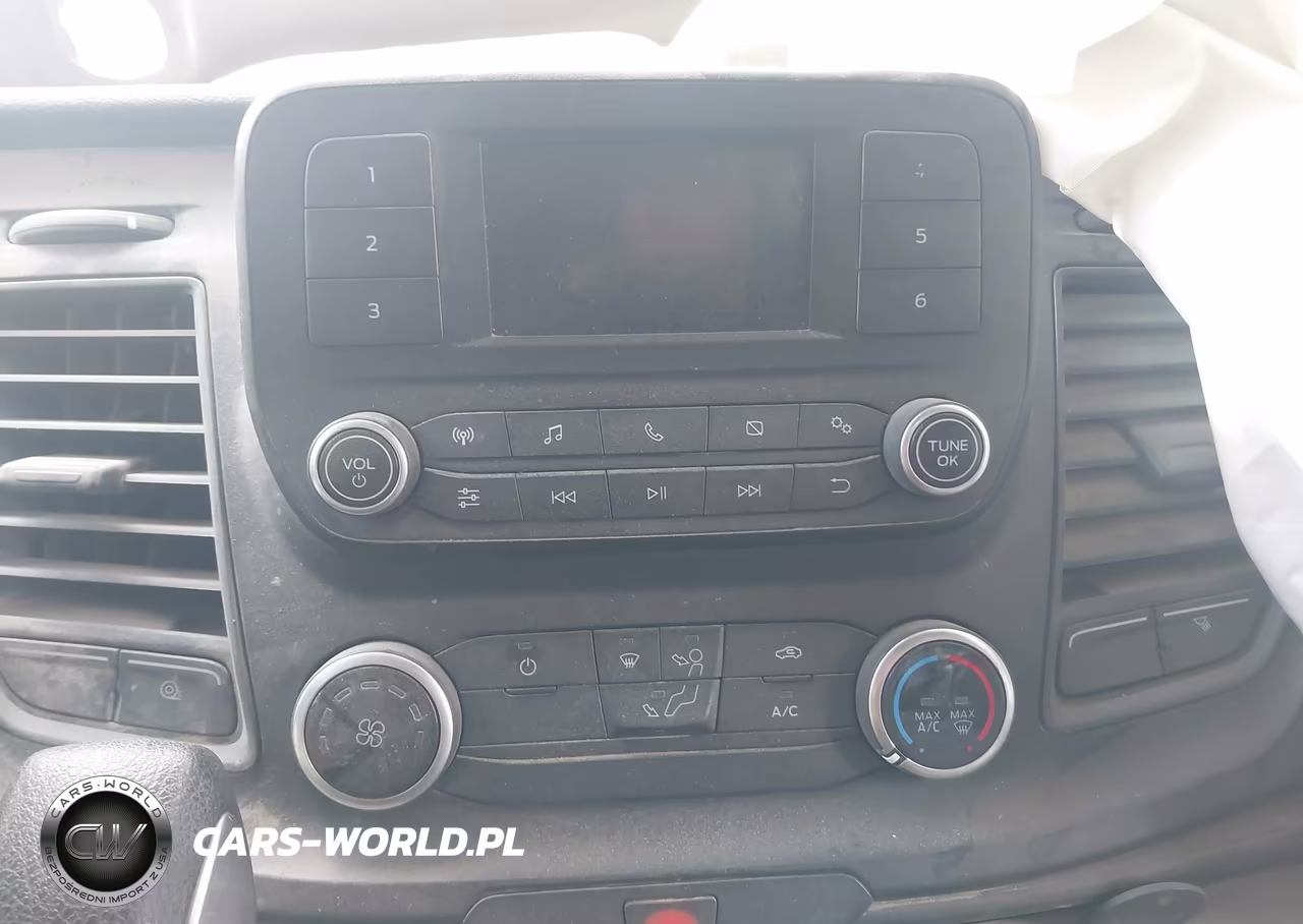 2021 Ford Transit-350 Cutaway VIN:1FDBF6P82MKA40950 - 13