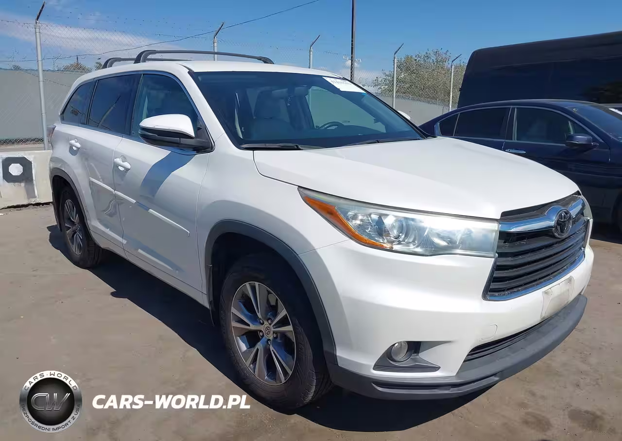 2015 Toyota Highlander Le Plus V6