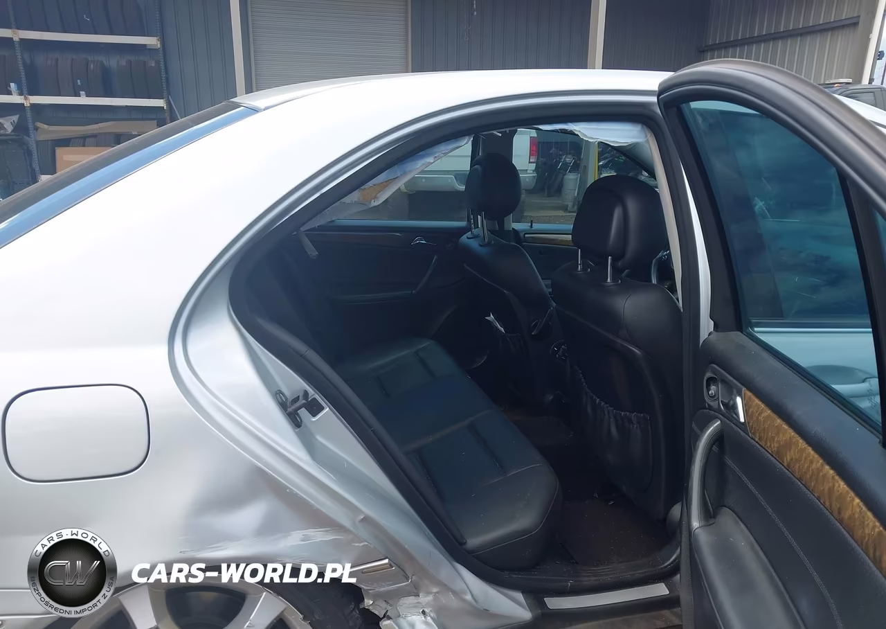 2007 Mercedes-Benz C 230 Sport VIN:WDBRF52H67F902521 - 8