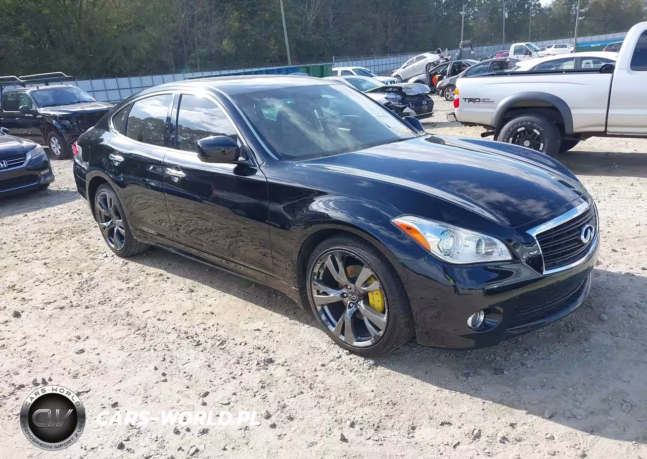 2013 Infiniti M37