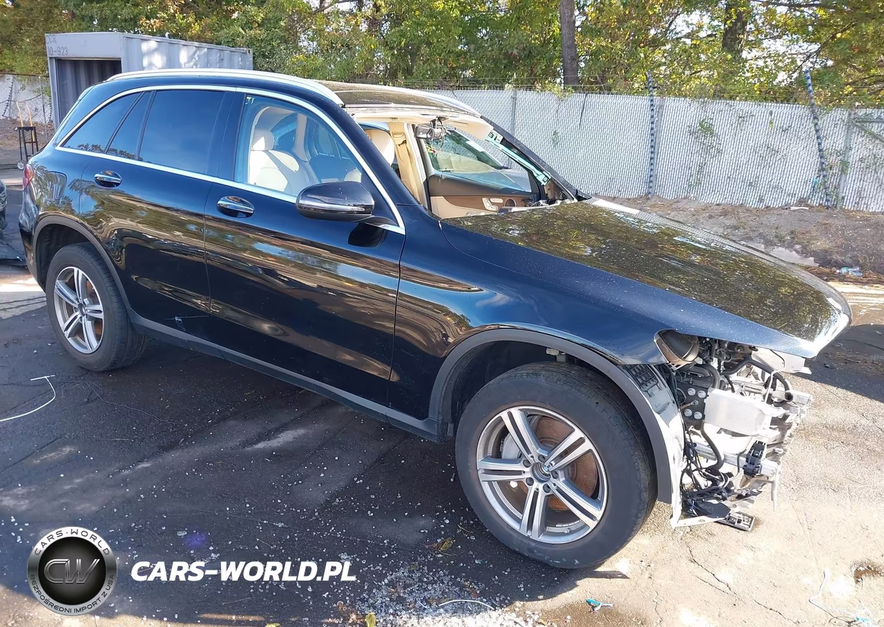 2022 Mercedes-Benz Glc 300 4Matic Suv – zdjęcie 1 z 18