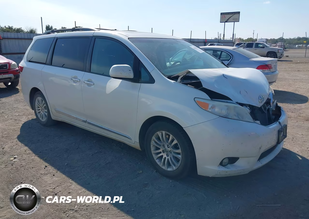 2016 Toyota Sienna Xle Premium 8 Passenger