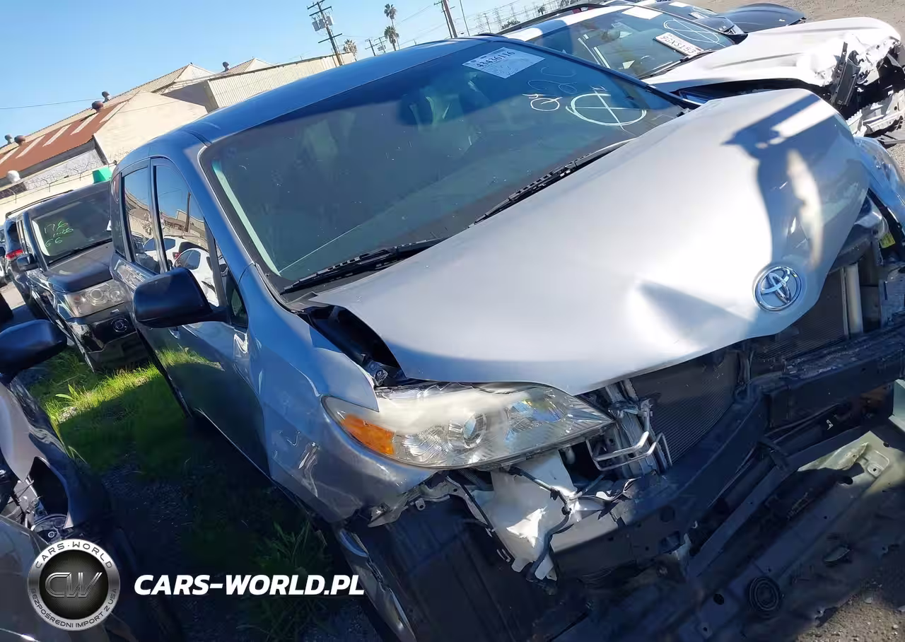 2017 Toyota Sienna L 7 Passenger