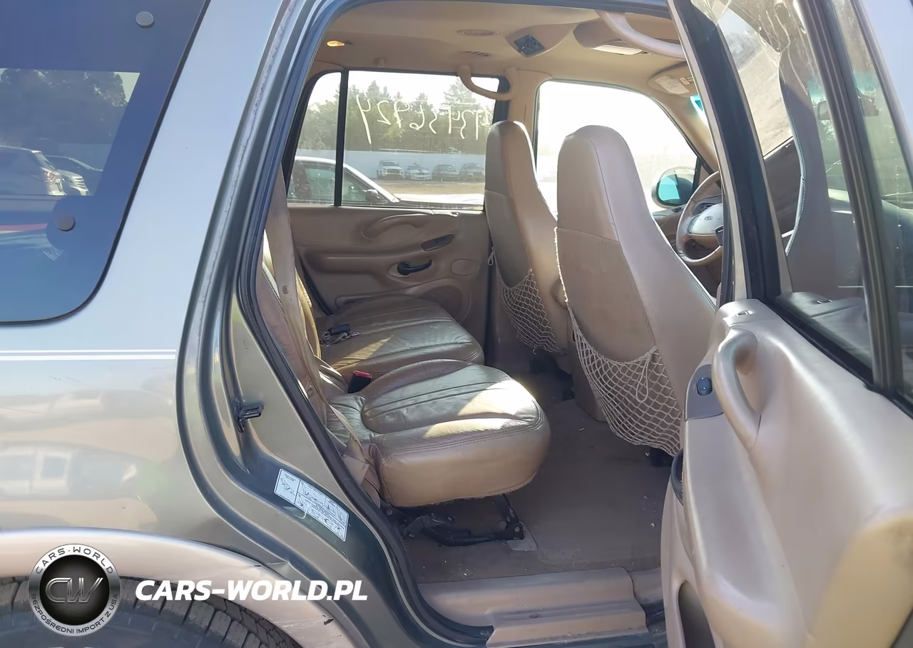 1999 Ford Expedition Eddie Bauer-Xlt VIN:1FMPU18L6XLA46458 - 8