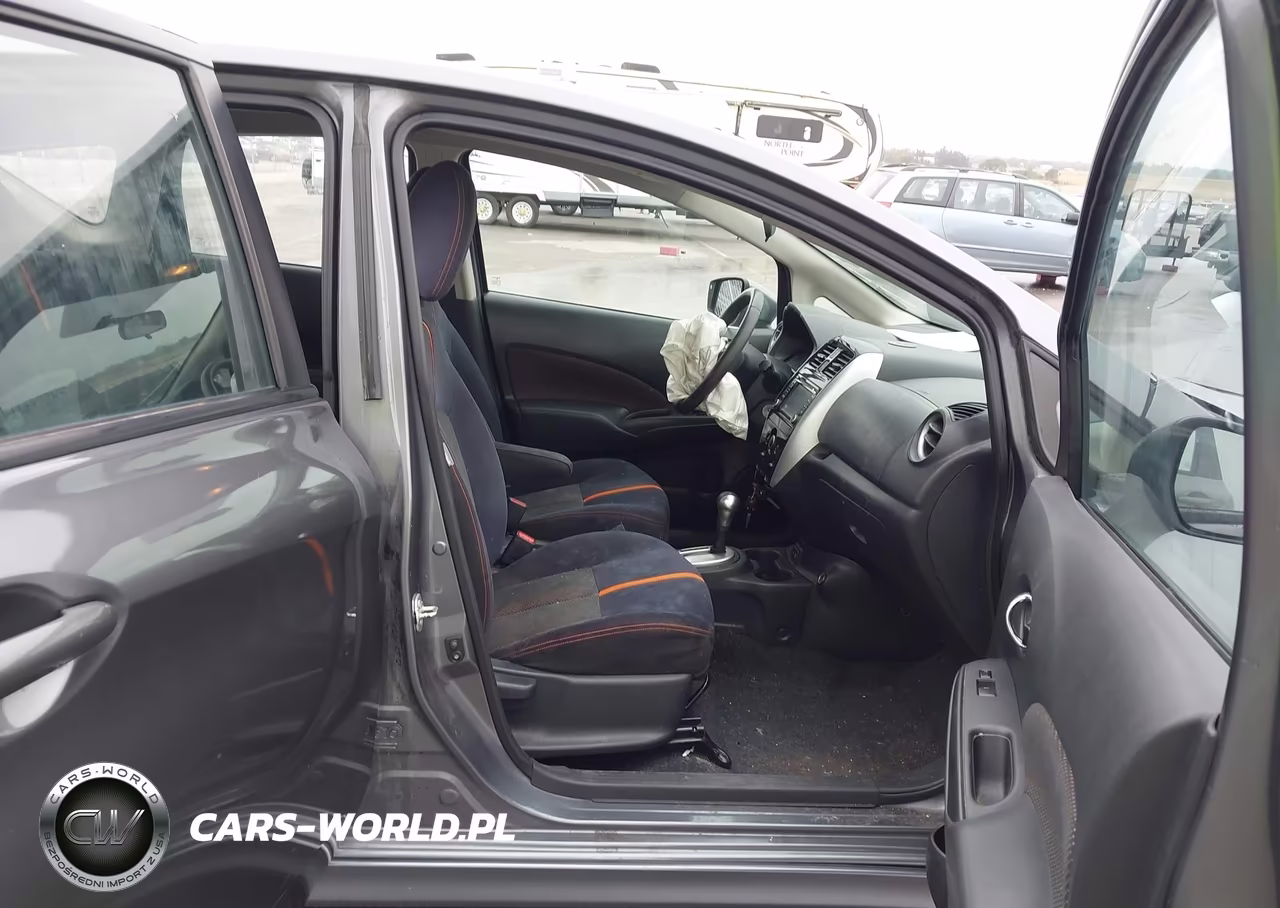 2017 Nissan Versa Note Sr VIN:3N1CE2CP5HL375970 - 5