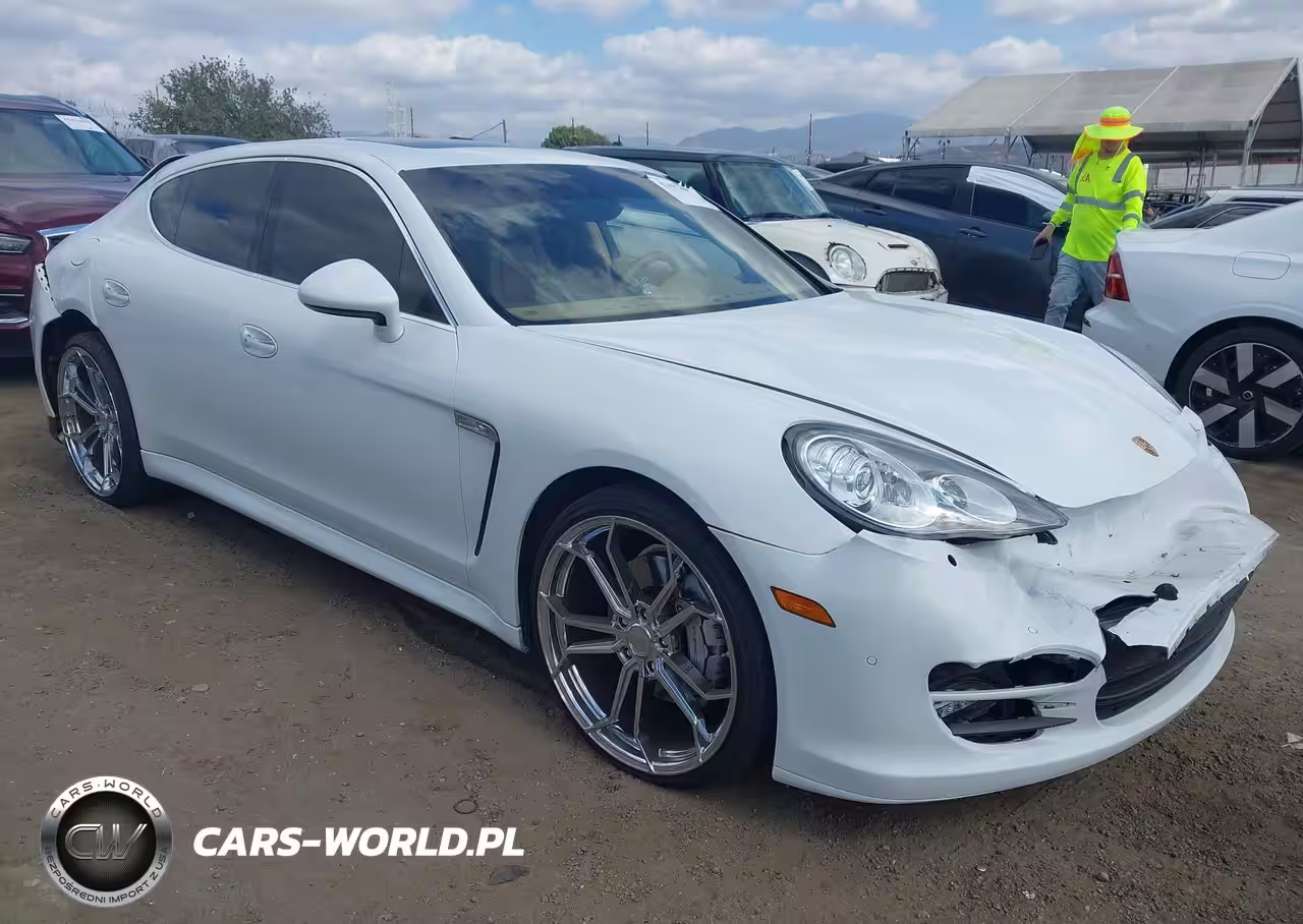 2013 Porsche Panamera S