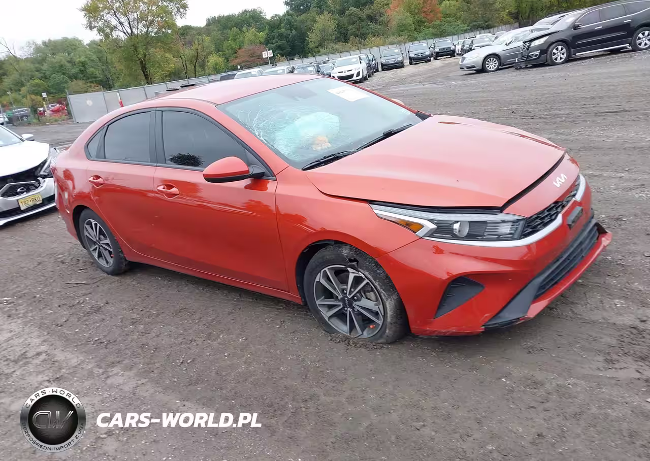 2023 Kia Forte Lxs