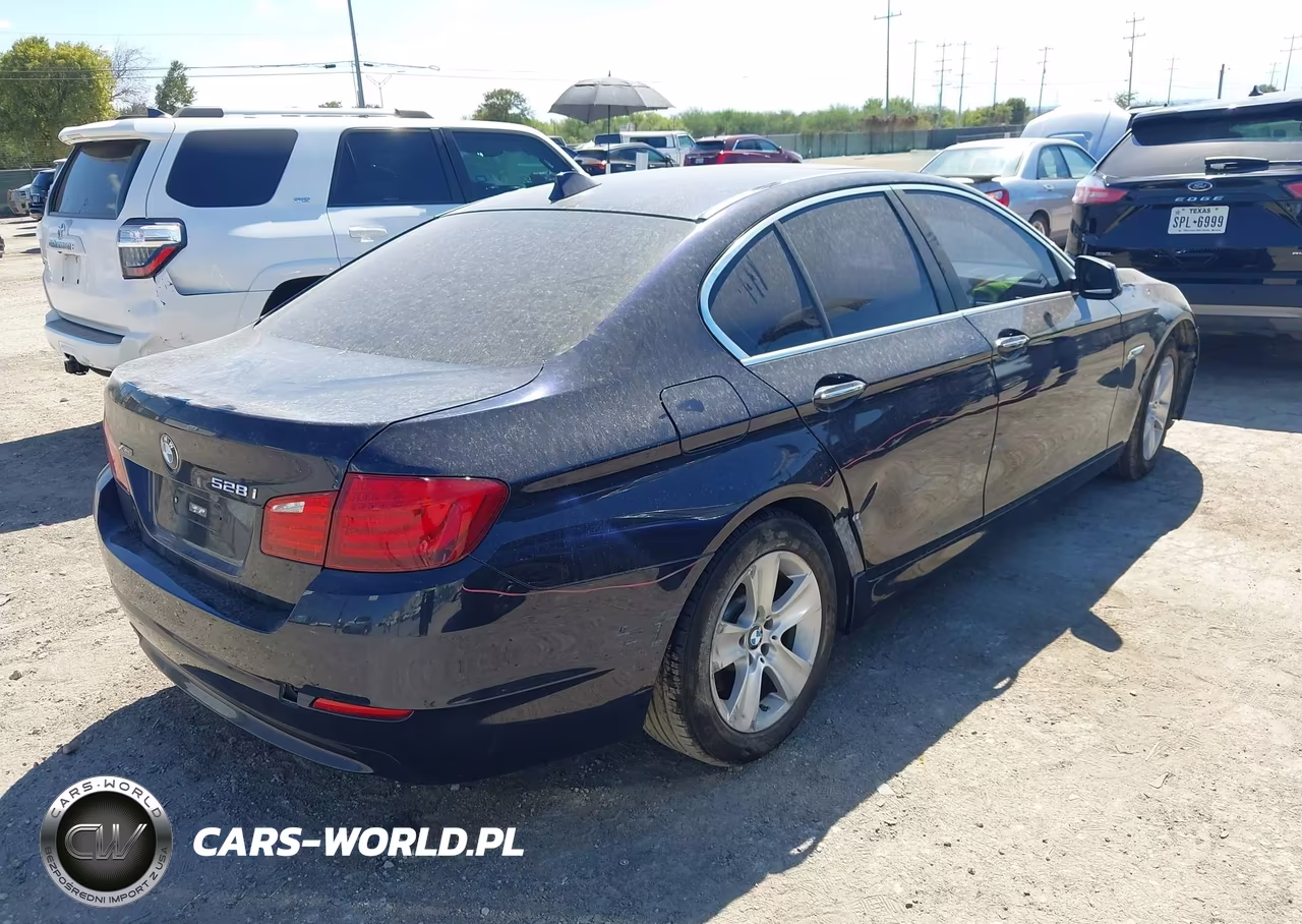 2013 BMW 528I xDrive VIN:WBAXH5C52DD115271 - 4