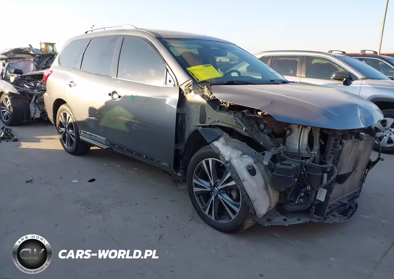 2018 Nissan Pathfinder Platinum