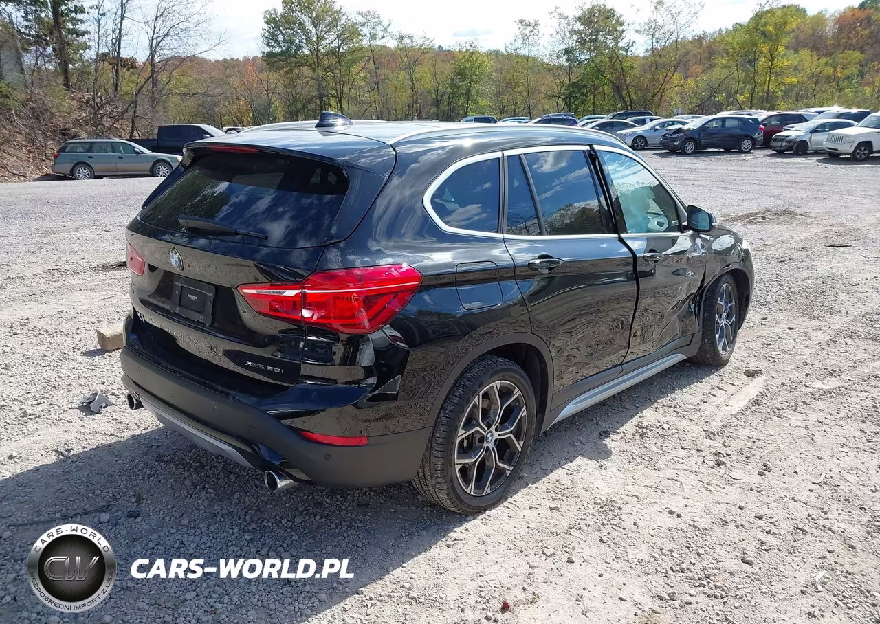2022 BMW X1 xDrive28I VIN:WBXJG9C07N5U85427 - 4