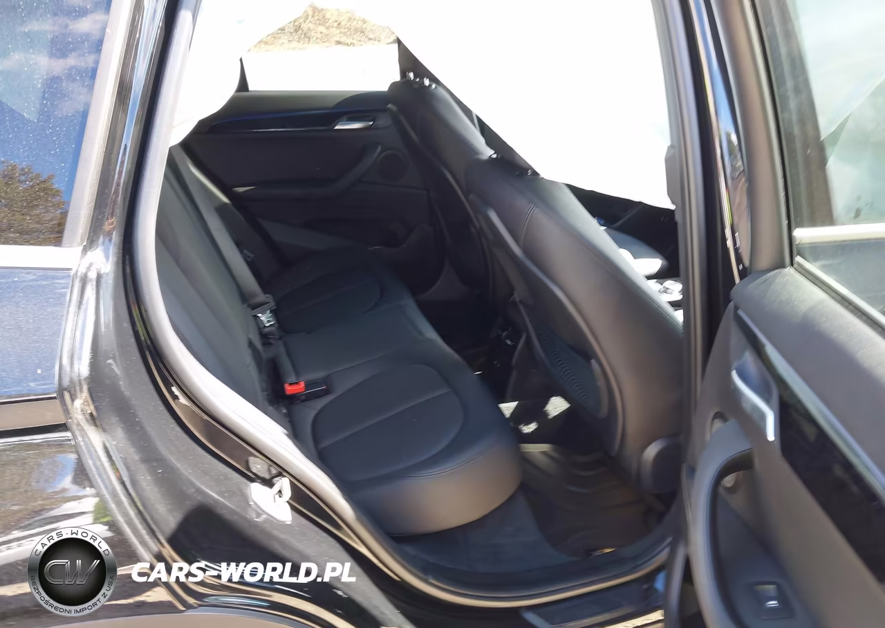 2022 BMW X1 xDrive28I VIN:WBXJG9C07N5U85427 - 8