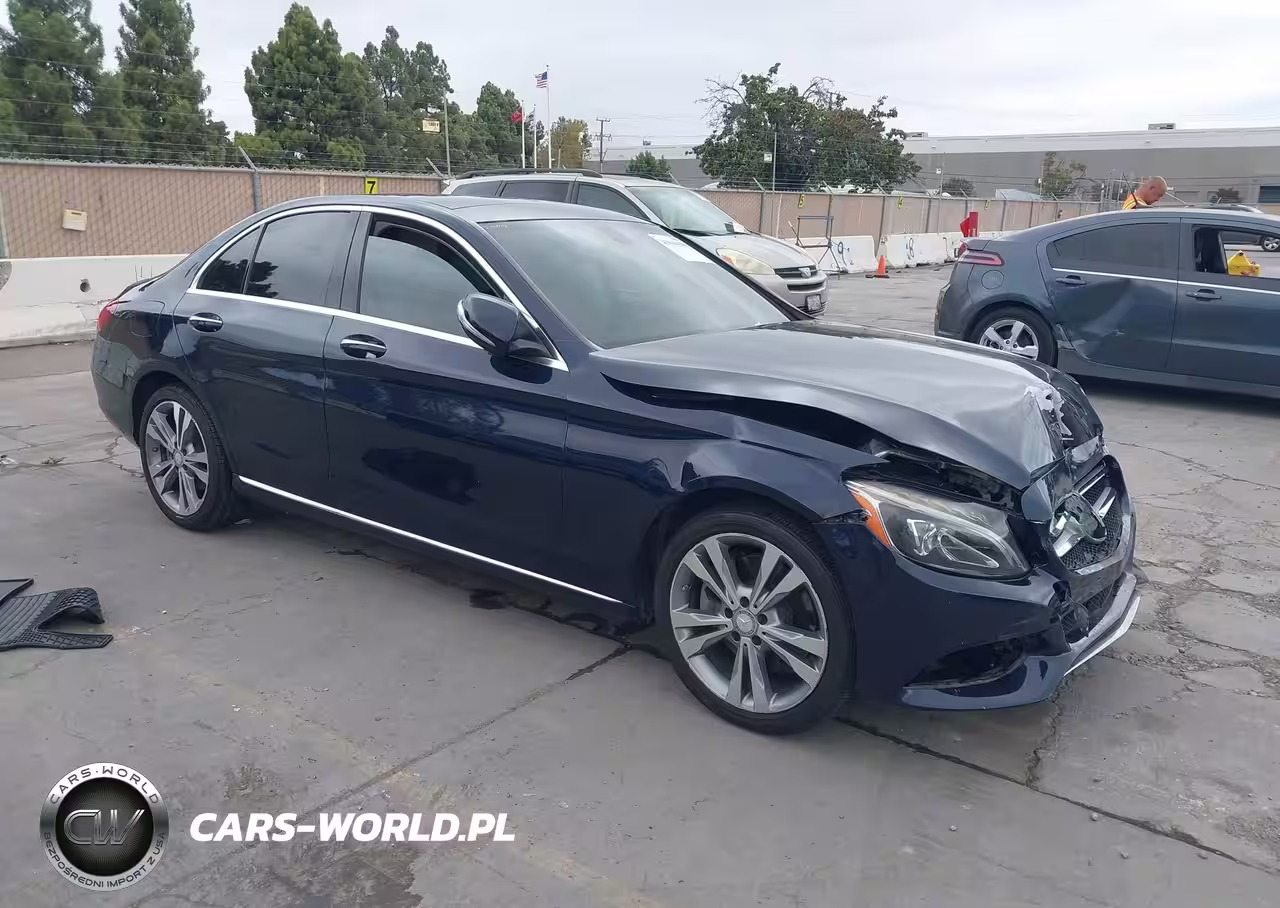 2015 Mercedes-Benz C 300 4Matic