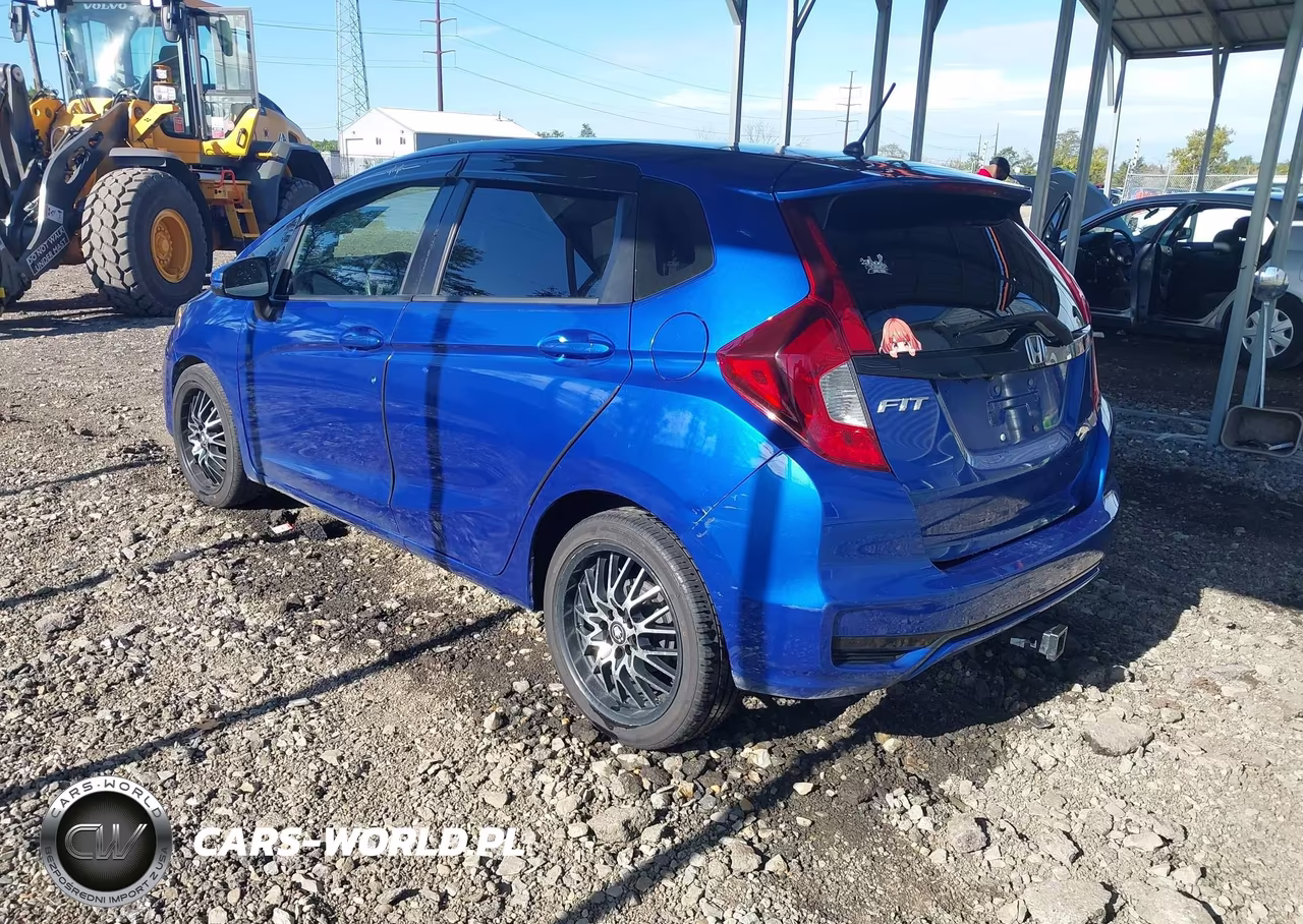 2018 Honda Fit Lx VIN:3HGGK5H41JM726172 - 3