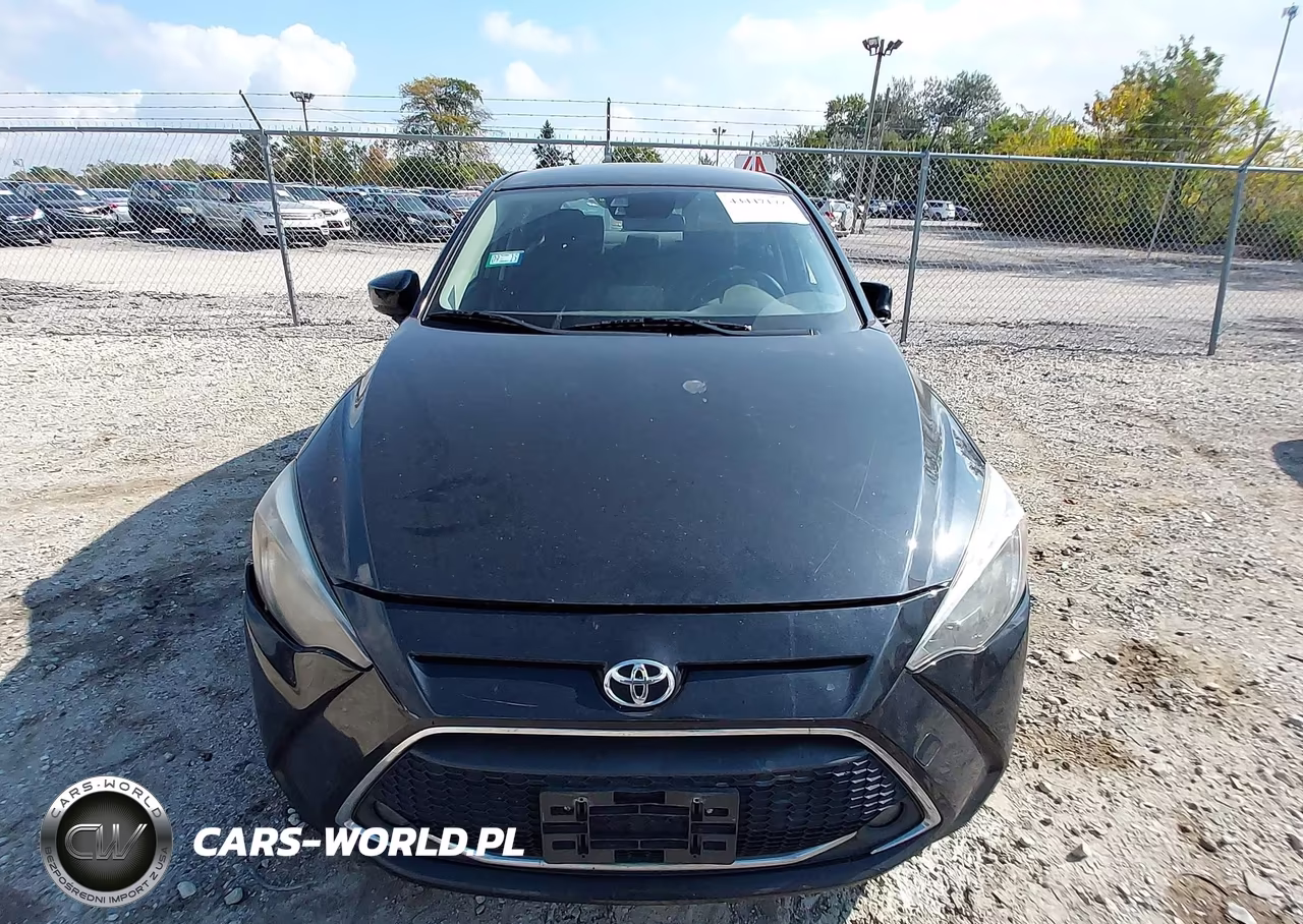 2019 Toyota Yaris Le VIN:3MYDLBYV9KY525265 - 12