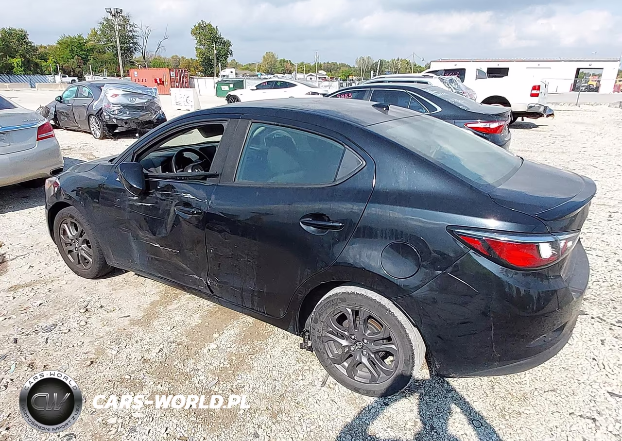 2019 Toyota Yaris Le VIN:3MYDLBYV9KY525265 - 3