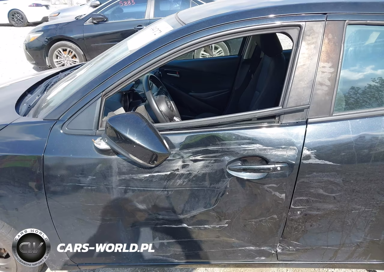 2019 Toyota Yaris Le VIN:3MYDLBYV9KY525265 - 6
