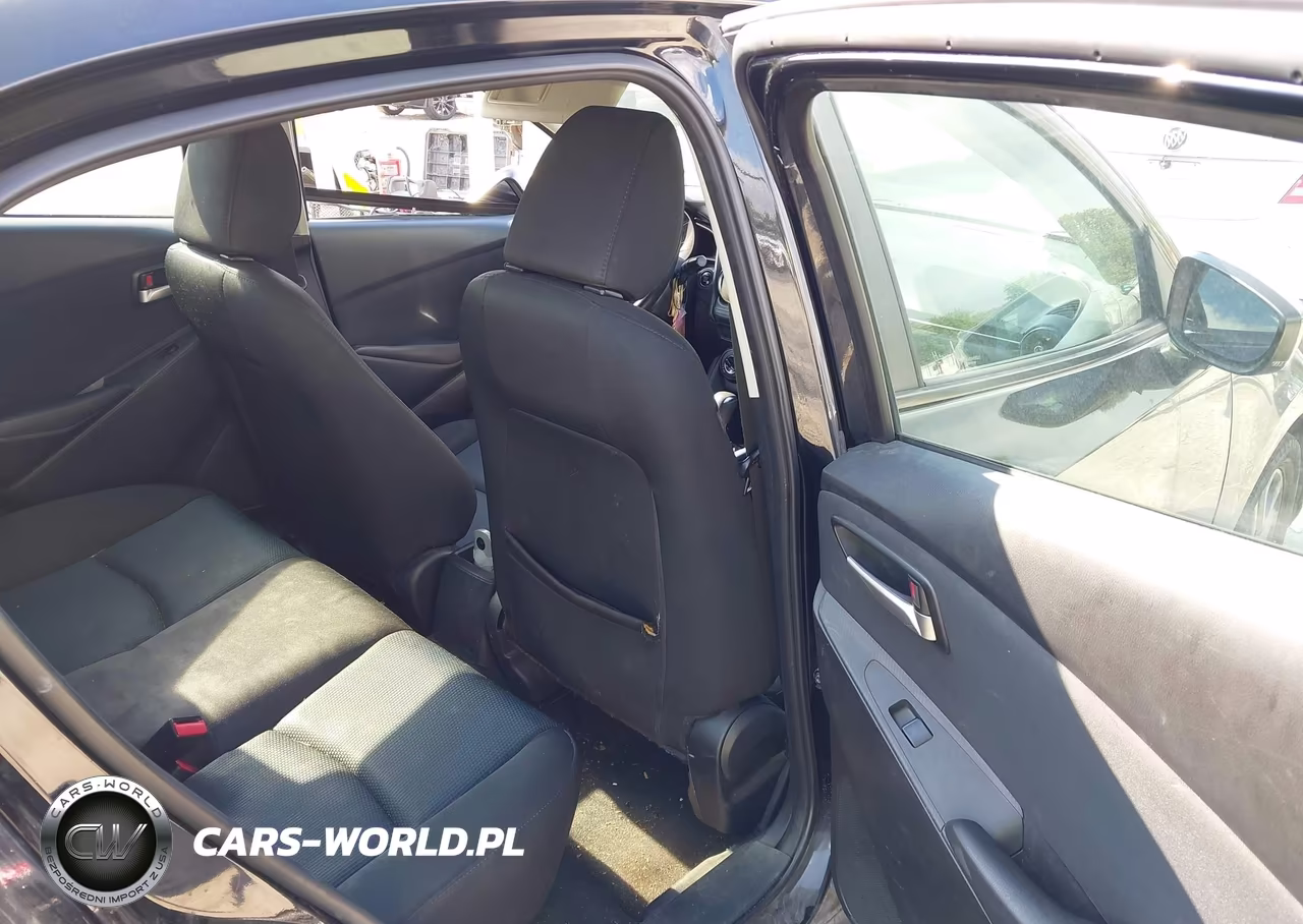2019 Toyota Yaris Le VIN:3MYDLBYV9KY525265 - 8