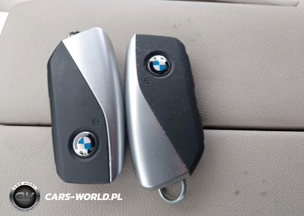 2025 BMW Ix xDrive50 VIN:WB523CF03SCU67273 - 11
