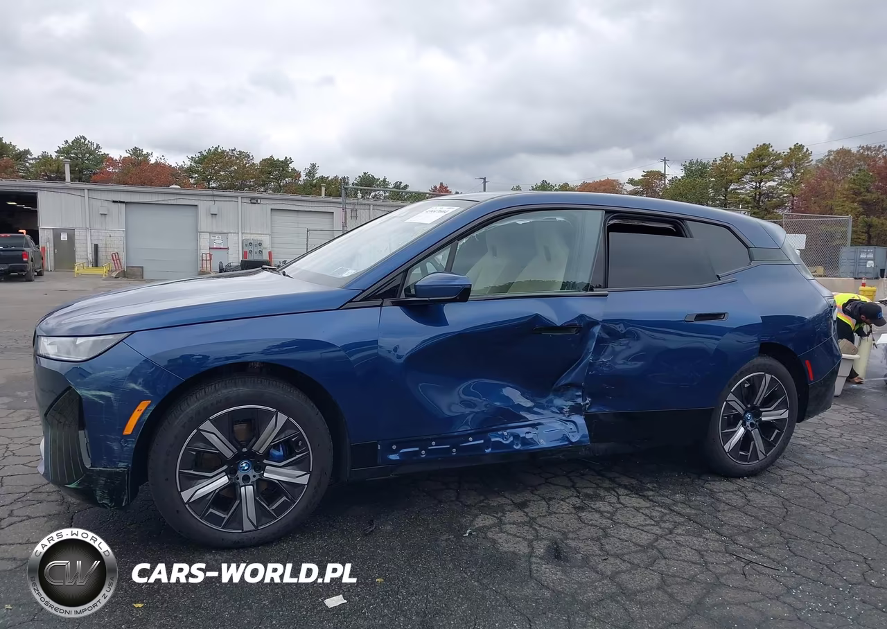 2025 BMW Ix xDrive50 VIN:WB523CF03SCU67273 - 14