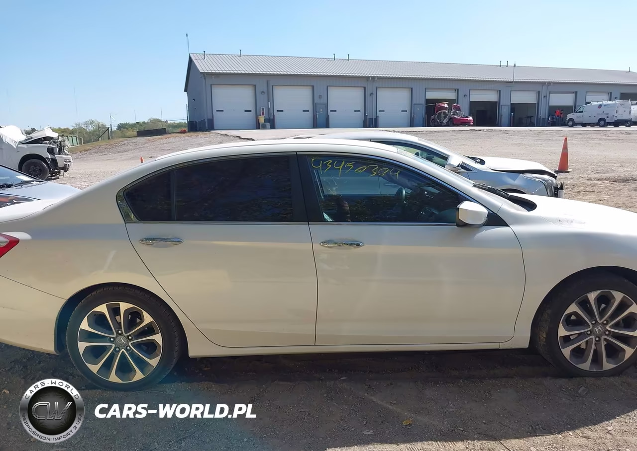 2015 Honda Accord Sport VIN:1HGCR2F54FA030785 - 13