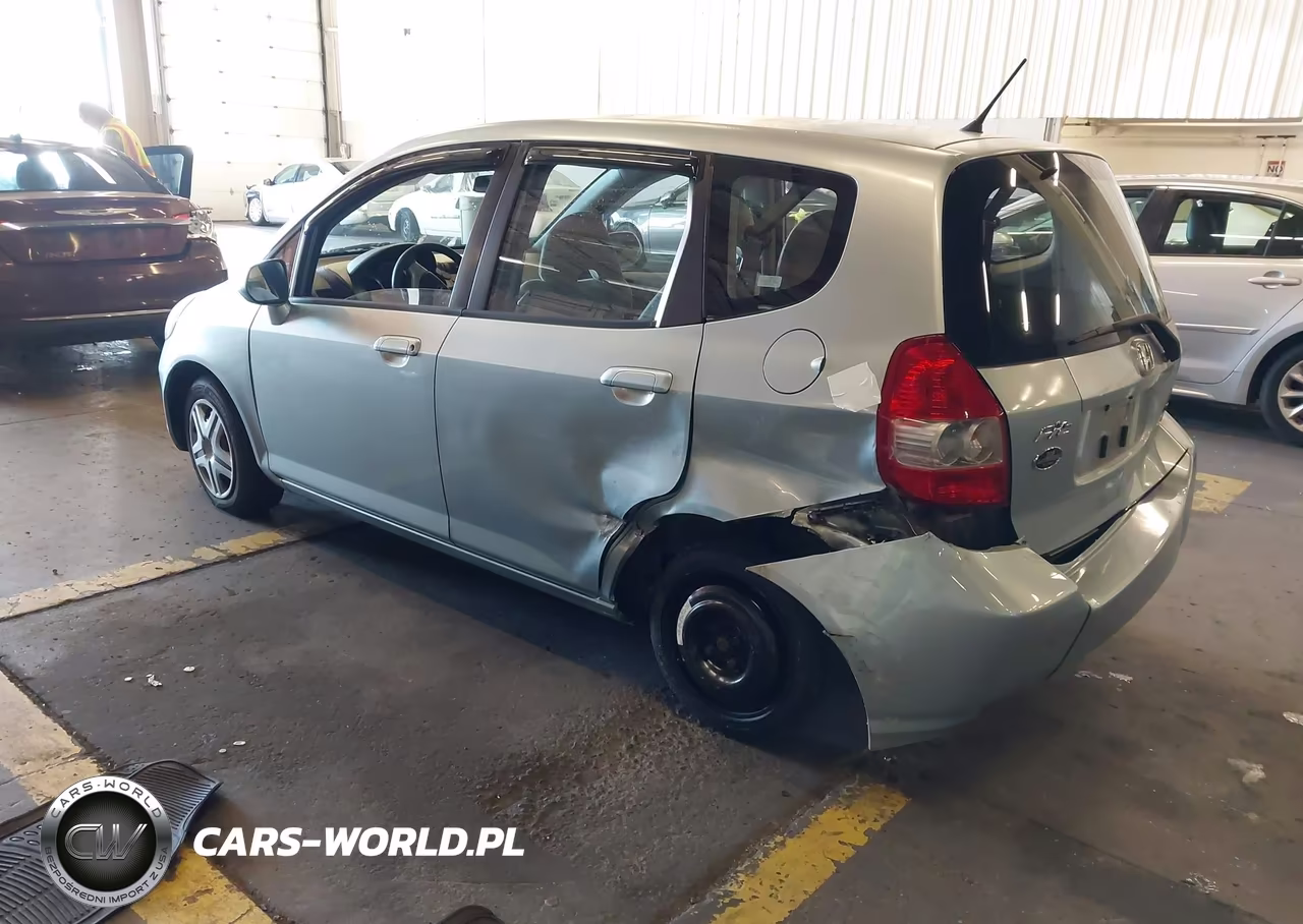 2007 Honda Fit VIN:JHMGD38497S053644 - 3