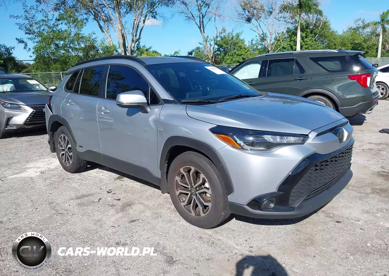 2024 Toyota Corolla Cross Hybrid Se