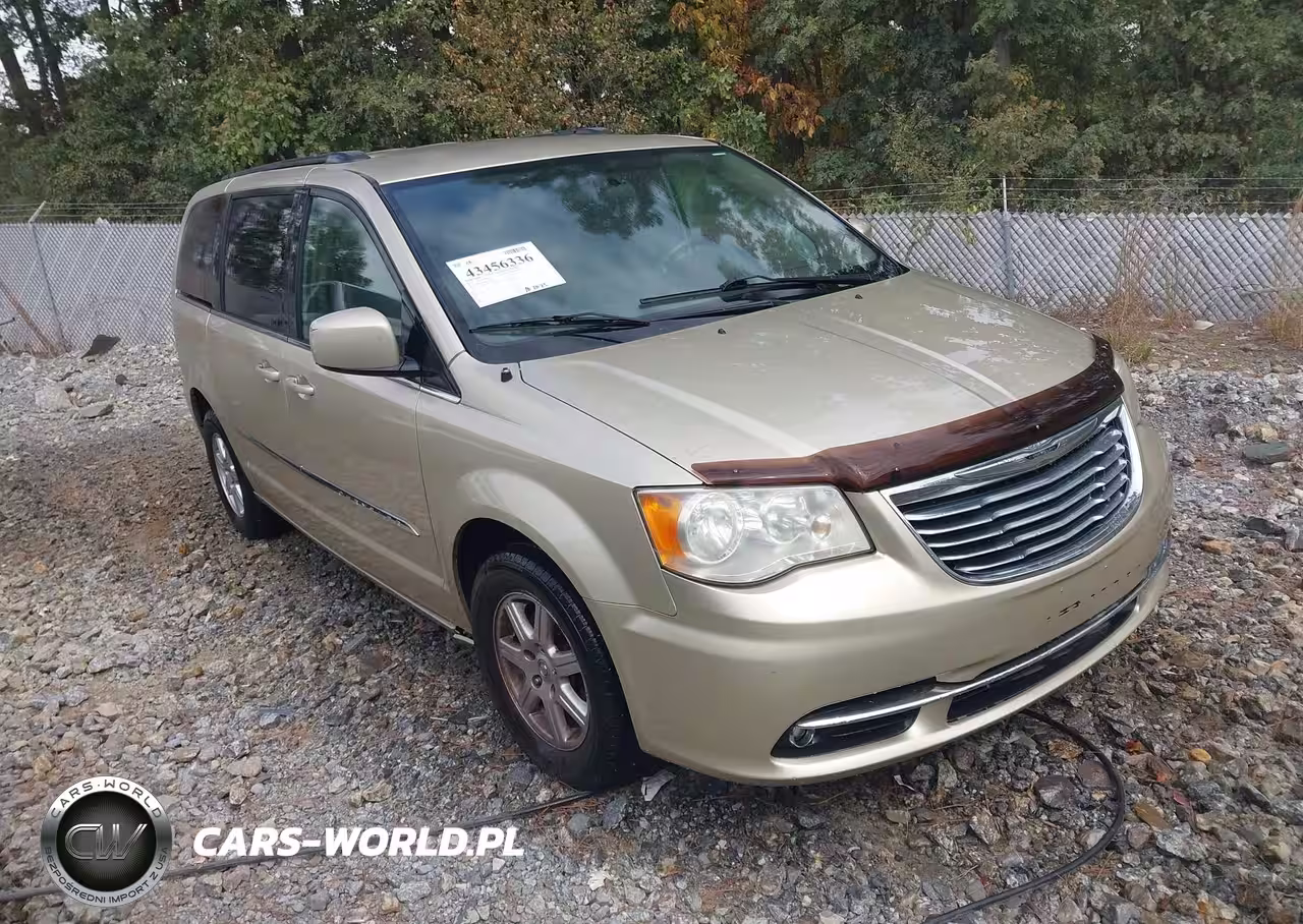 2011 Chrysler Town & Country Touring