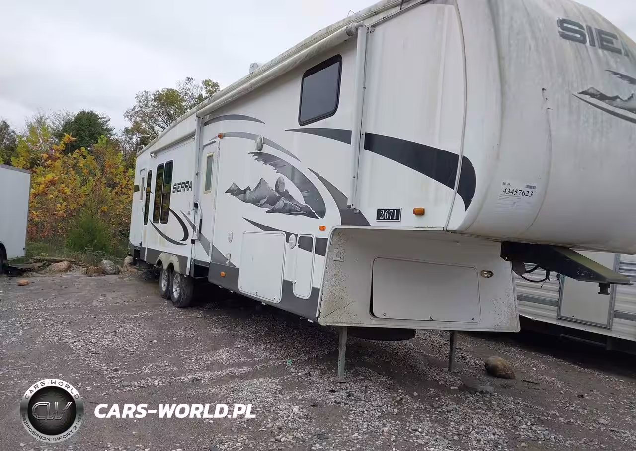 2008 Sierra Camper