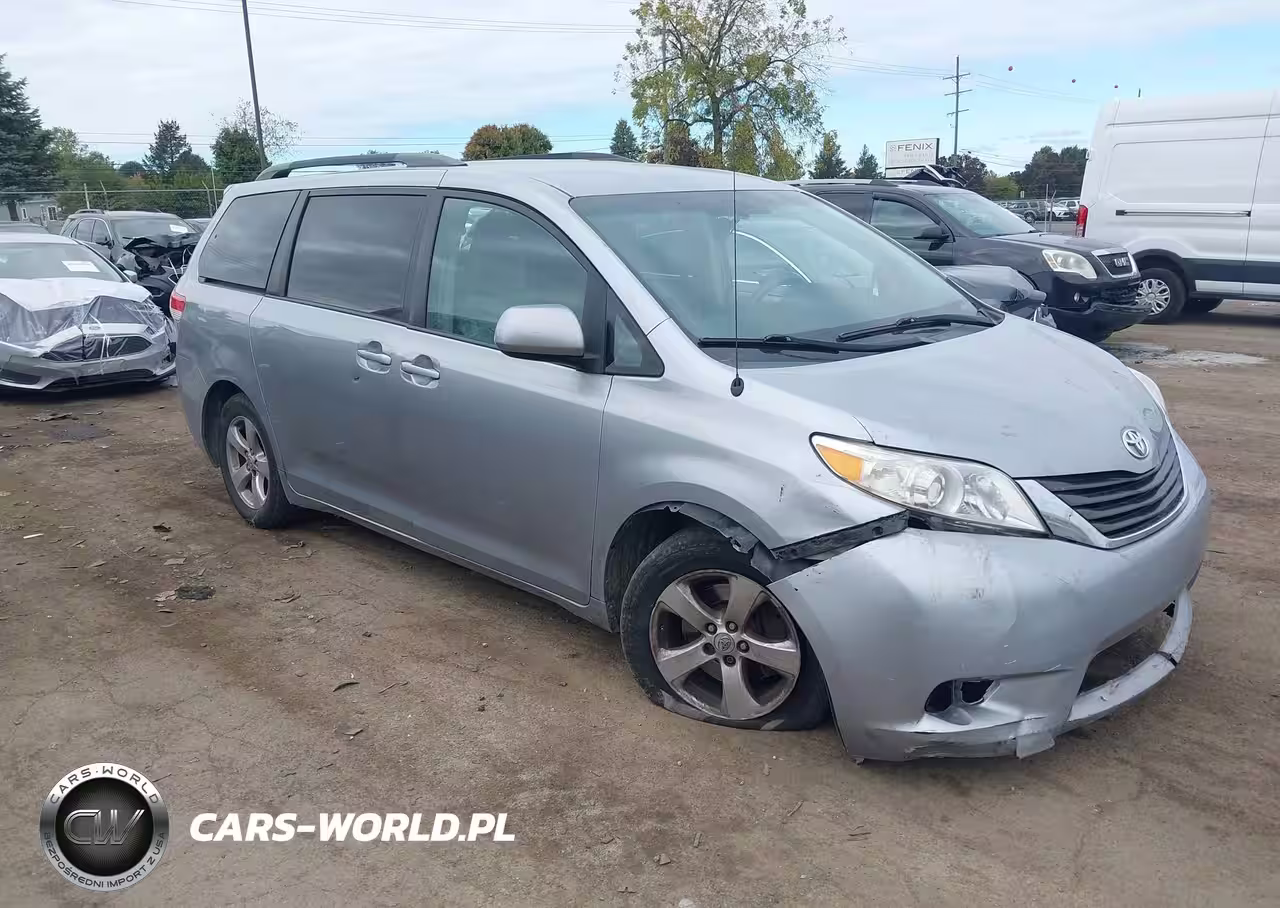 2011 Toyota Sienna Le V6