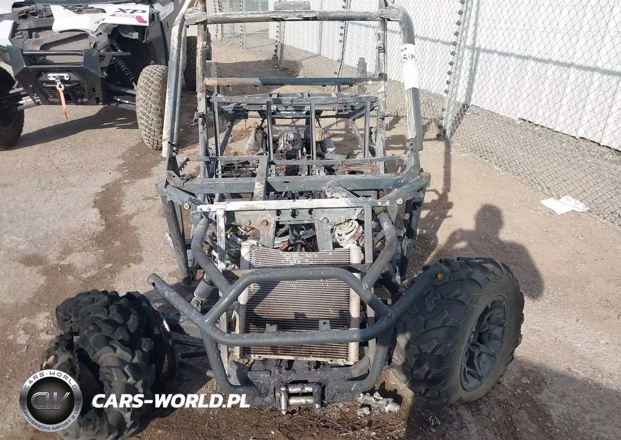 2023 Can-Am Commander Xt 700 VIN:3JBAKAJ20PE000184 - 5