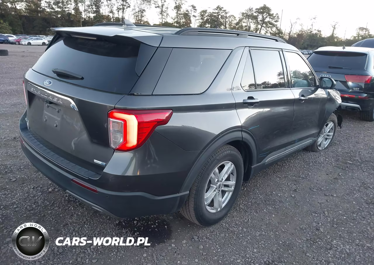 2020 Ford Explorer Xlt VIN:1FMSK8DHXLGB44728 - 4