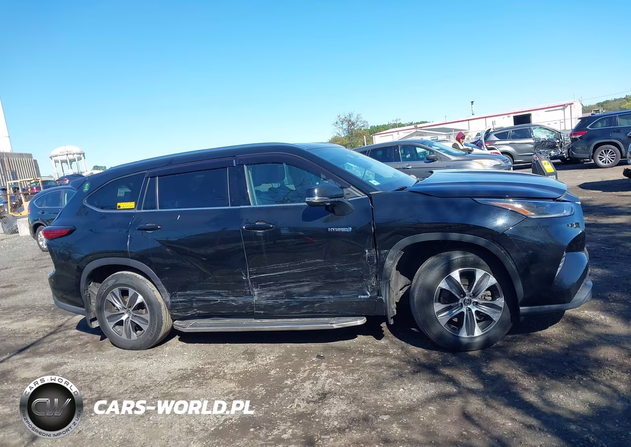 2021 Toyota Highlander Hybrid Xle VIN:5TDHBRCHXMS524648 - 13