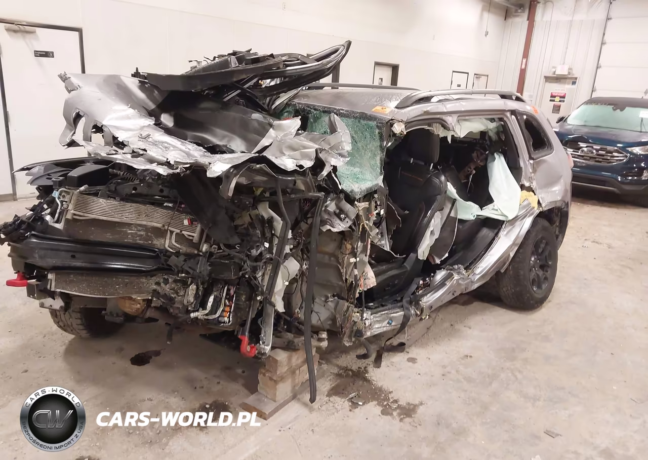 2019 Jeep Cherokee Trailhawk 4X4 VIN:1C4PJMBX2KD186519 - 2