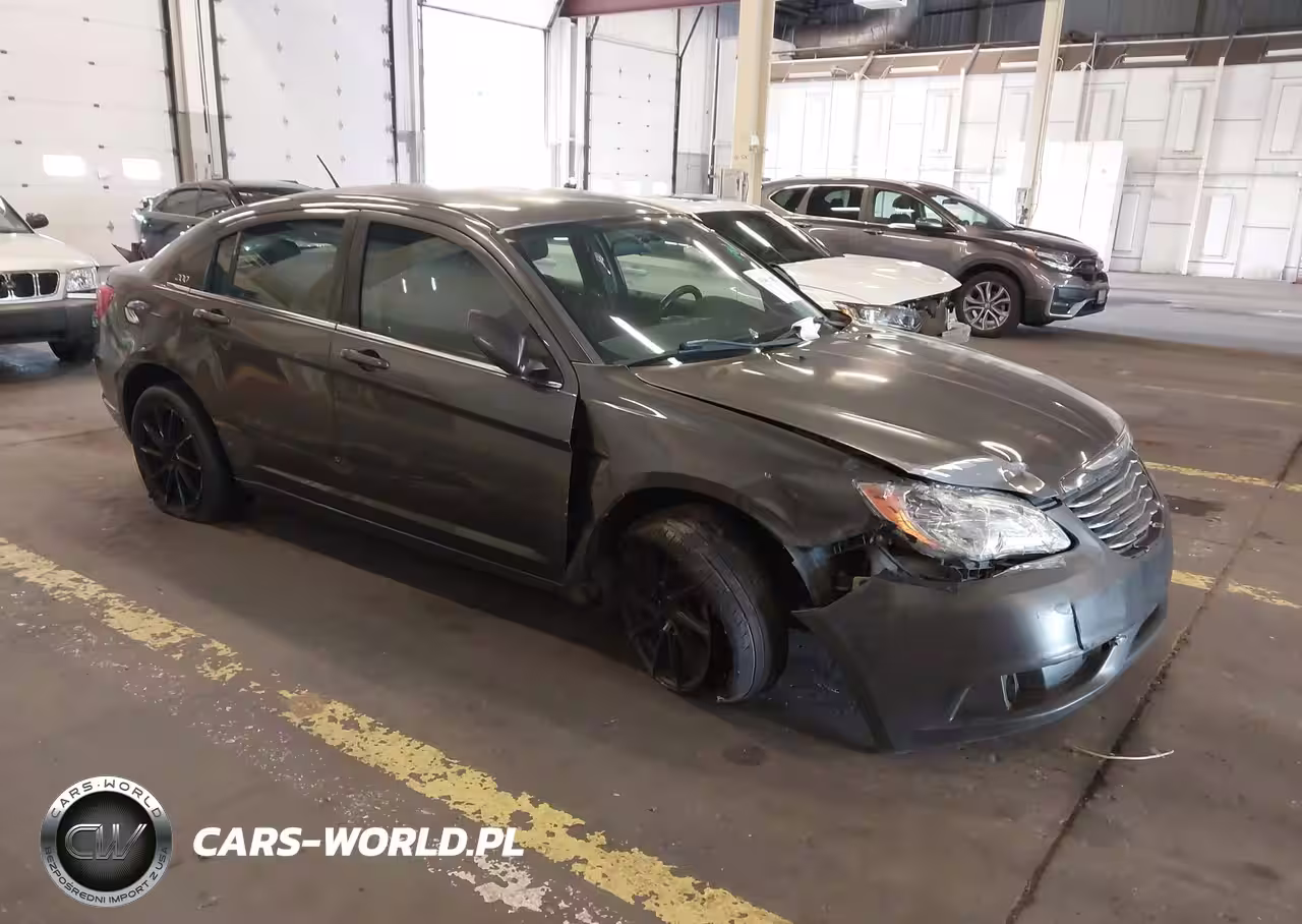 2014 Chrysler 200 Touring