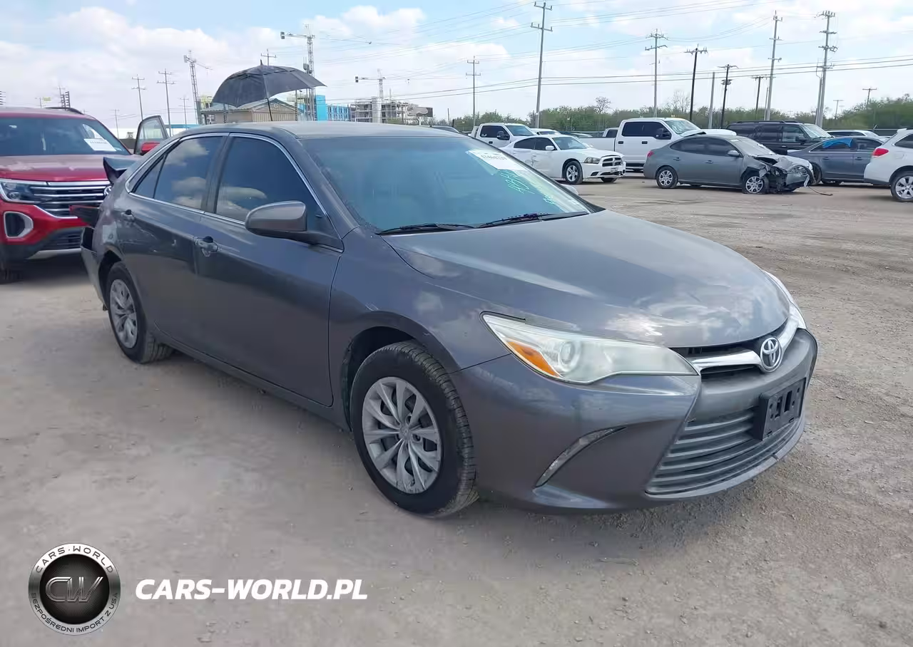 2016 Toyota Camry Le