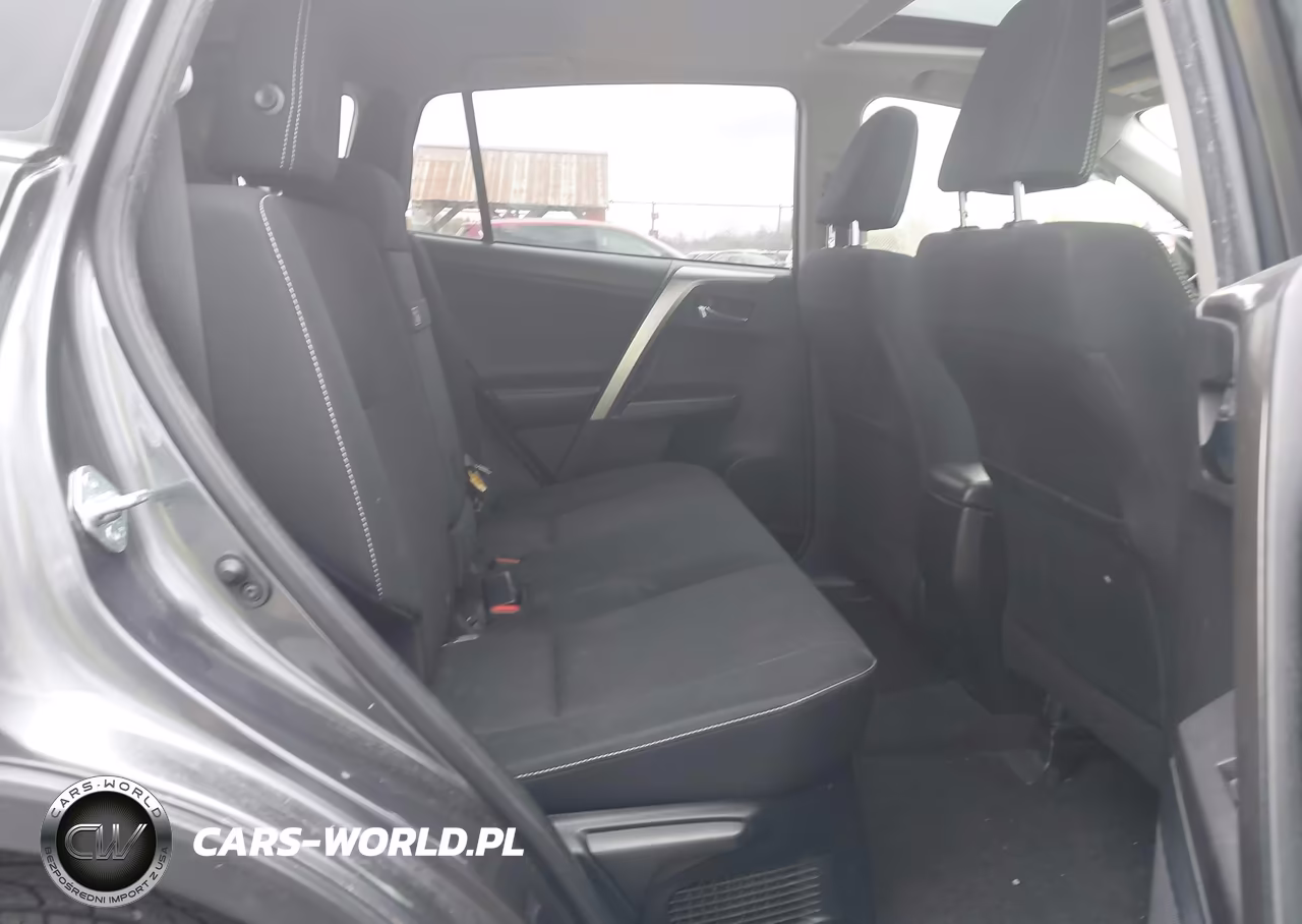 2018 Toyota Rav4 Hybrid Xle VIN:JTMRJREV3JD243387 - 8