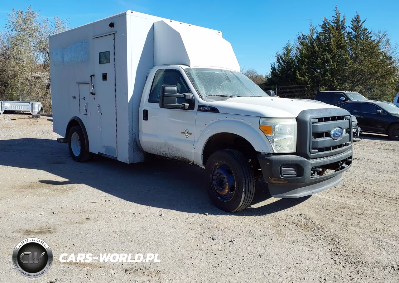 2015 Ford F-550 Chassis Xl
