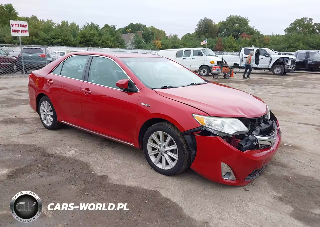 2013 Toyota Camry Hybrid Xle