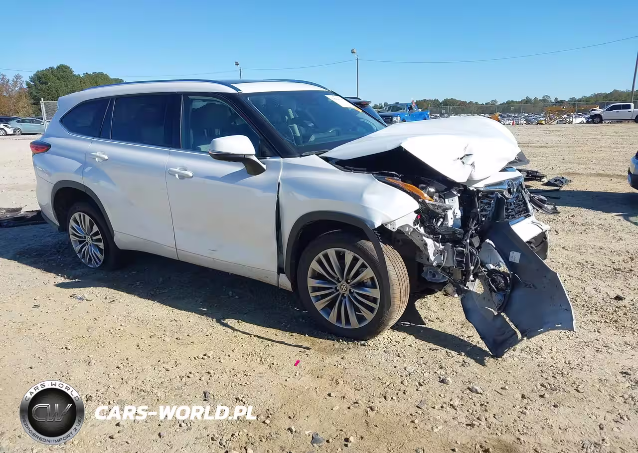 2022 Toyota Highlander Platinum