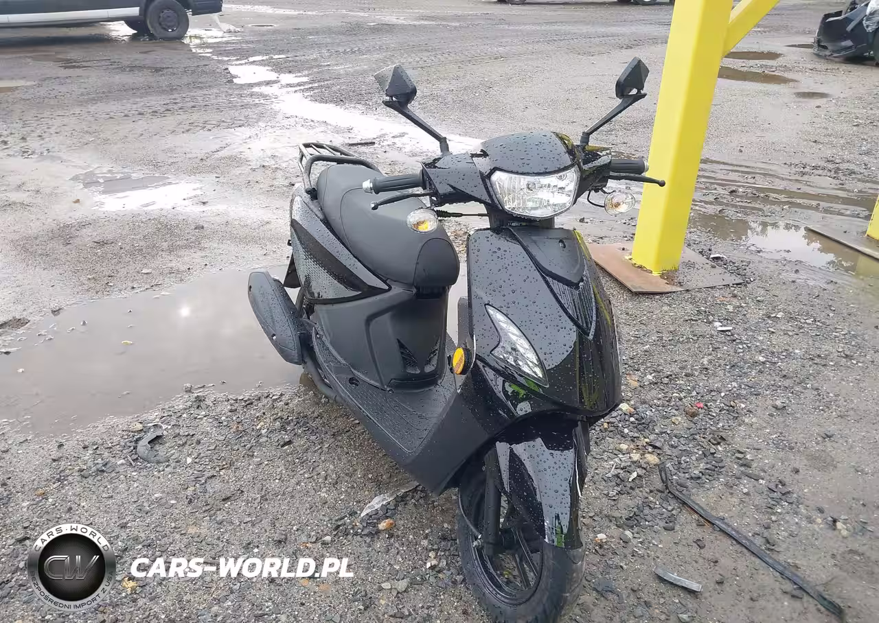 2024 Vespa Generic Scooter