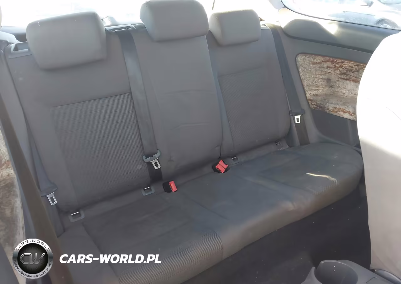 2007 Volkswagen Rabbit 2-Door VIN:WVWBR71KX7W077683 - 8