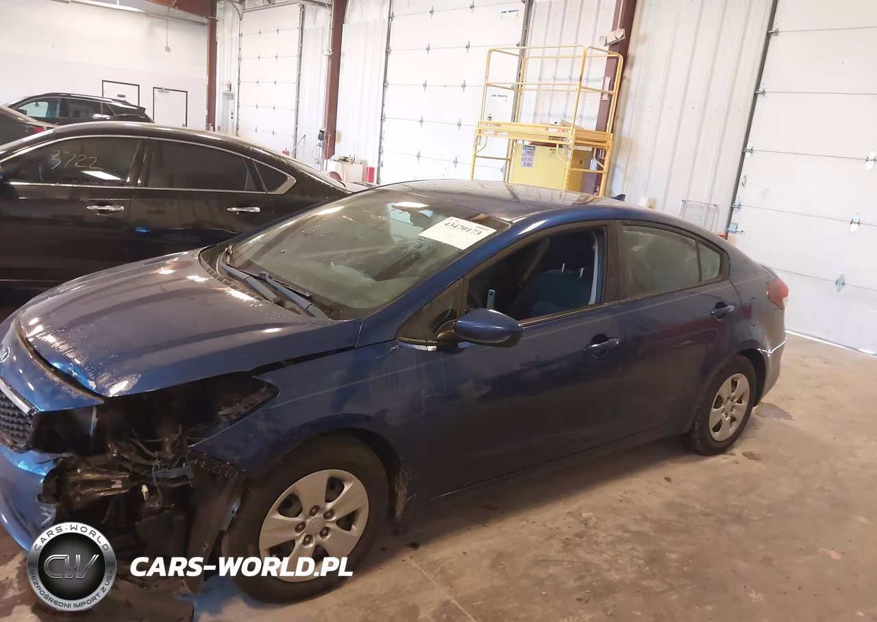 2018 Kia Forte Lx VIN:3KPFK4A71JE256938 - 14